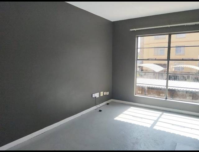 1 BEDROOM APARTMENT FOR SALE IN KANNONIERS PARK